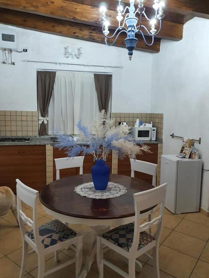 La Dependance Bed & Breakfast Torre Annunziata Bagian luar foto